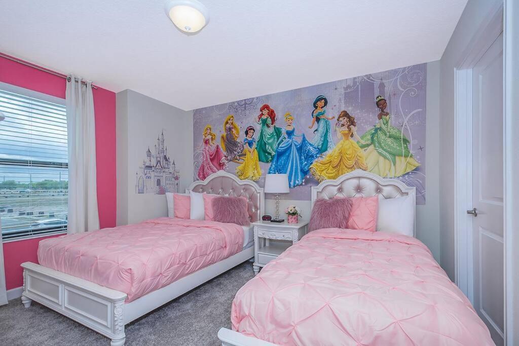 Luxury Villa Inside Storey Lake, Kissimmee - No Extra Fees エクステリア 写真